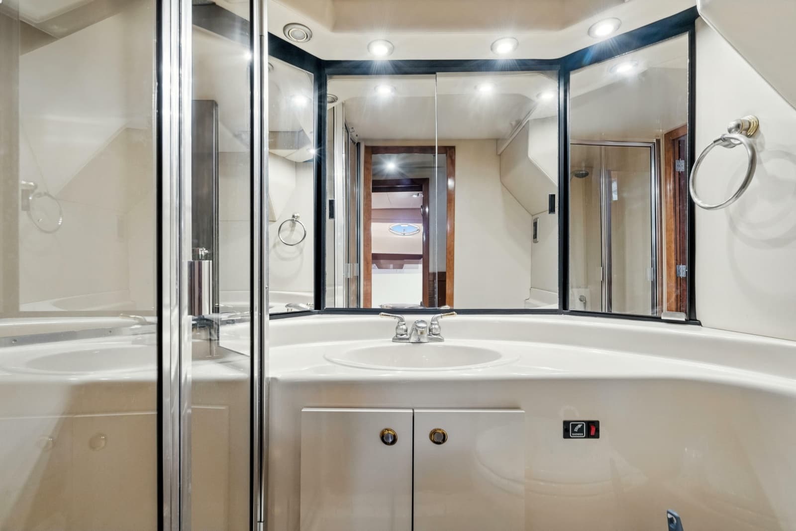 2007 Meridian 490 Pilothouse - Photo 38