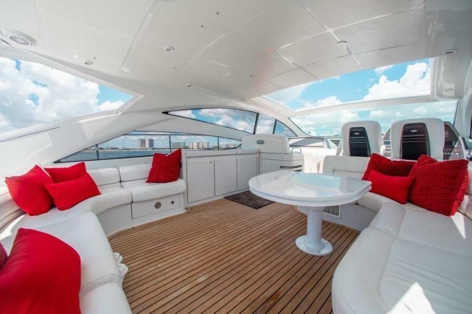 2007 Pershing 56 - Photo 7