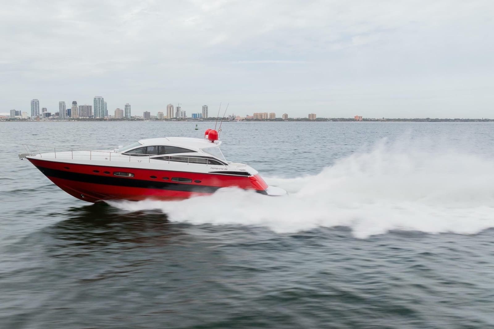 2007 Pershing 56 - Photo 4