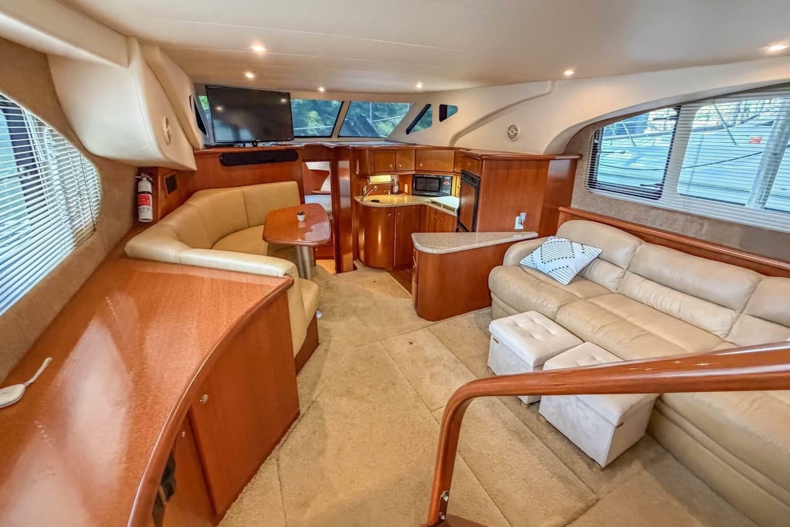 2007 Silverton 35 Motor Yacht - Photo 22