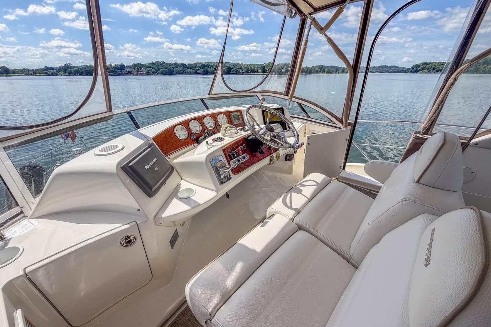2007 Silverton 35 Motor Yacht - Photo 12