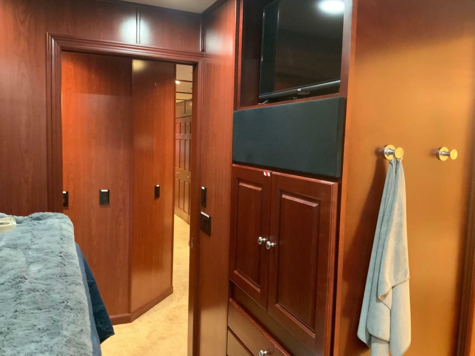 2007 Skipperliner 640 - Photo 53