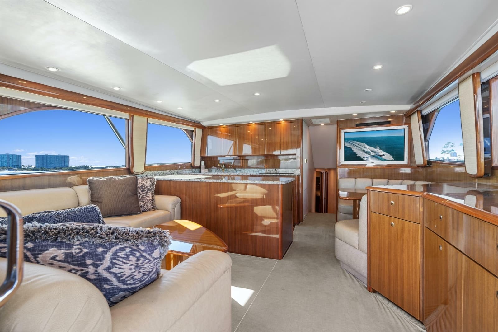 2007 Viking 56 Convertible - Photo 8