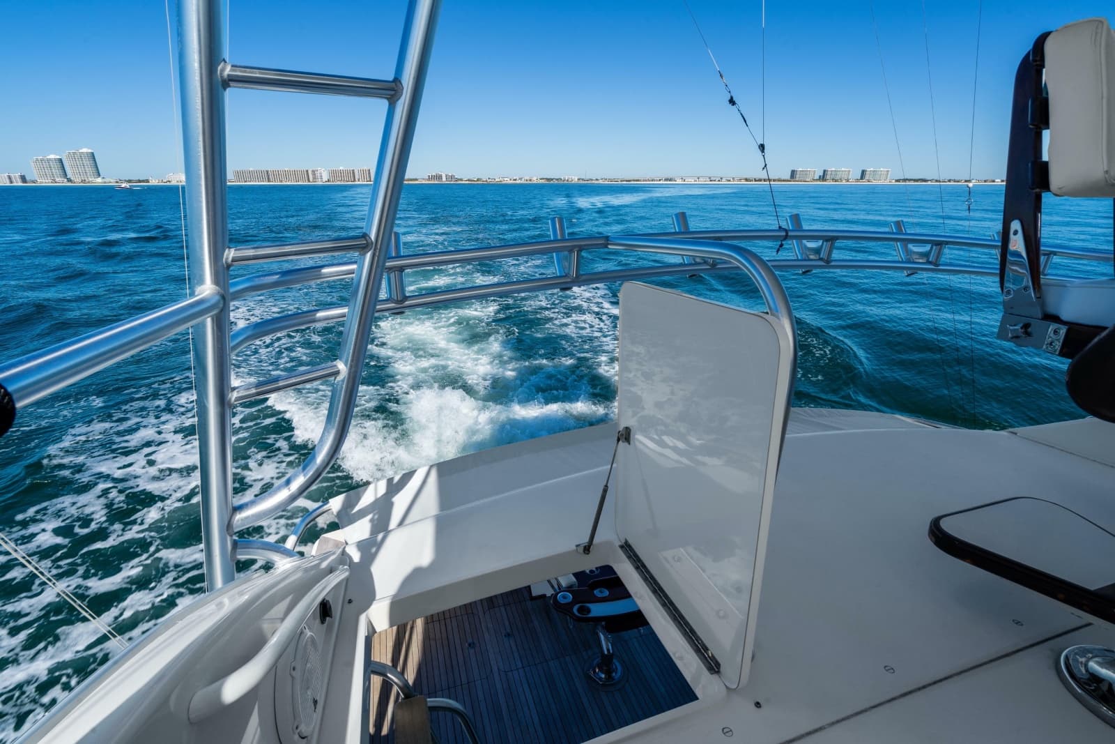 2007 Viking 56 Convertible - Photo 37