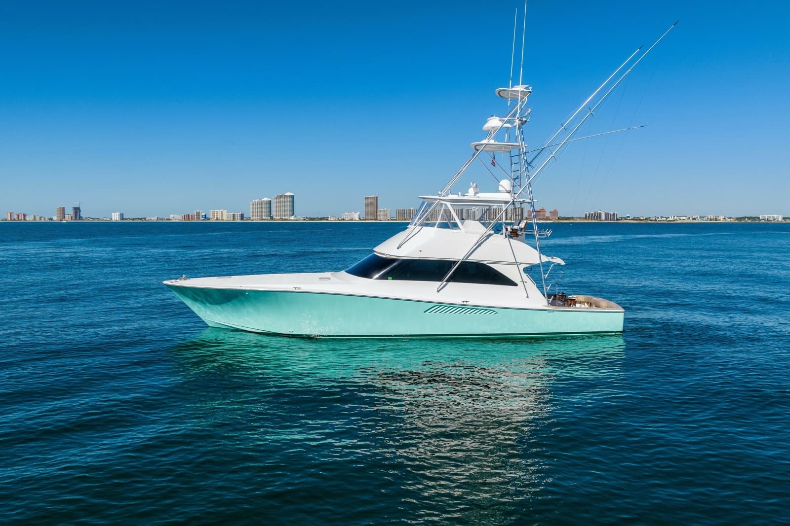 2007 Viking 56 Convertible - Photo 2