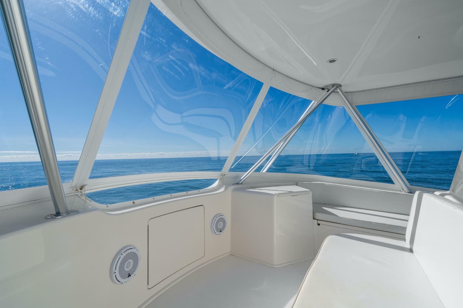 2007 Viking 56 Convertible - Photo 41