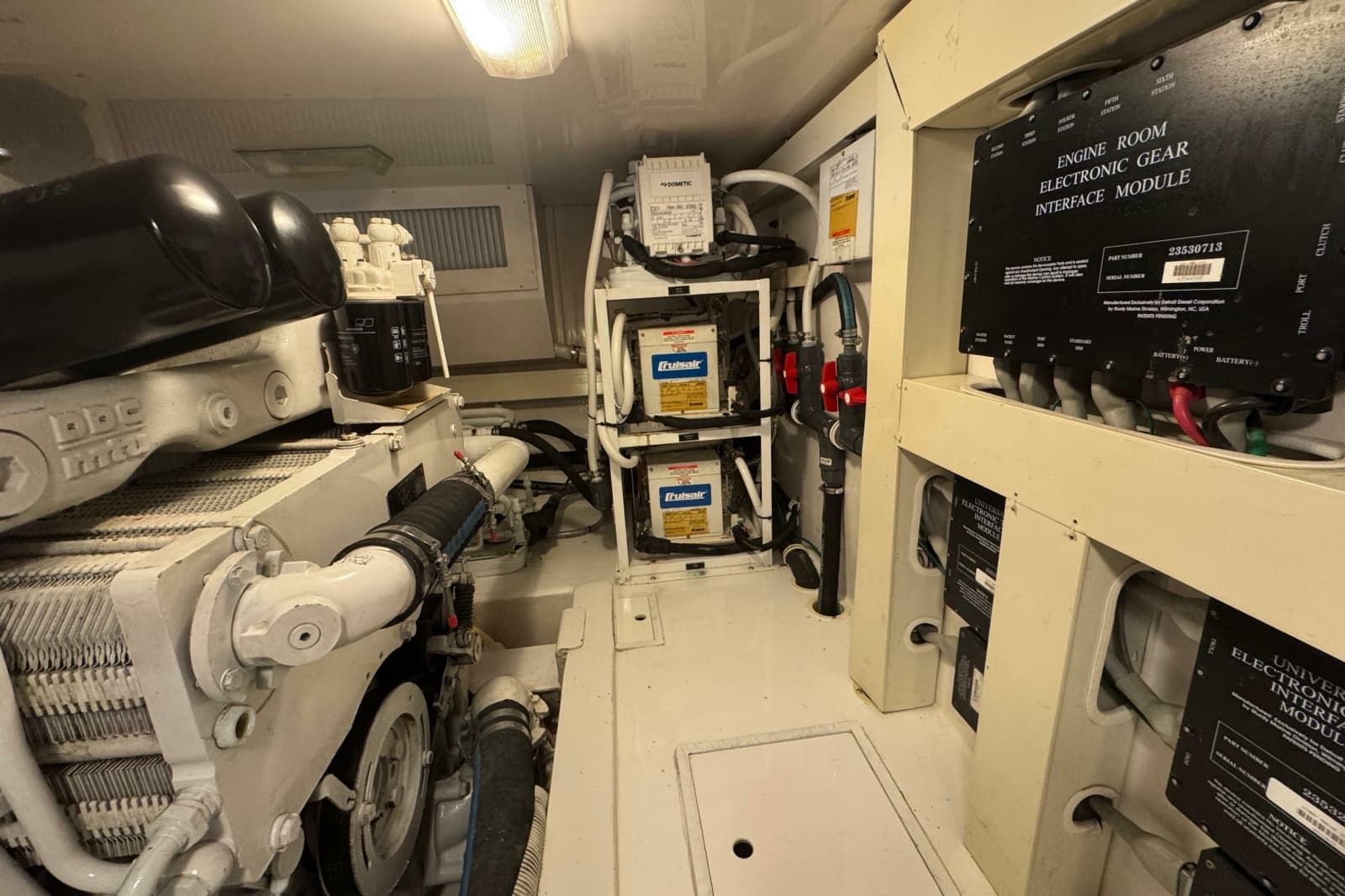 2007 Viking 56 Convertible - Photo 62
