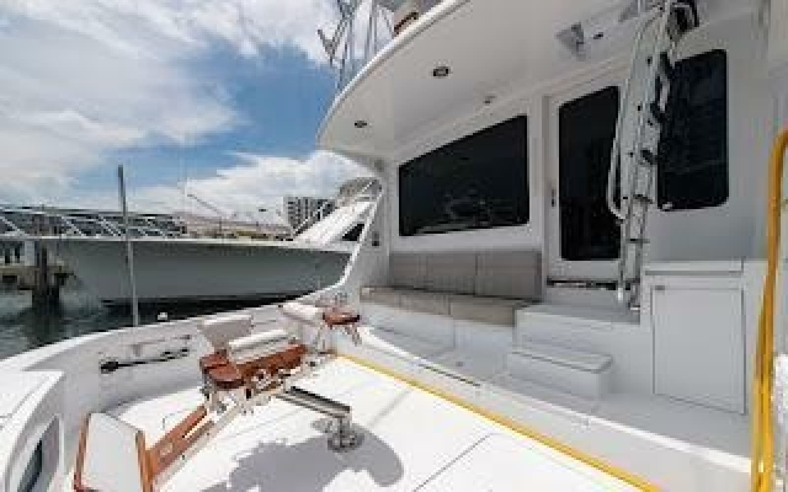 2006 Hatteras 64 Convertible - Photo 7