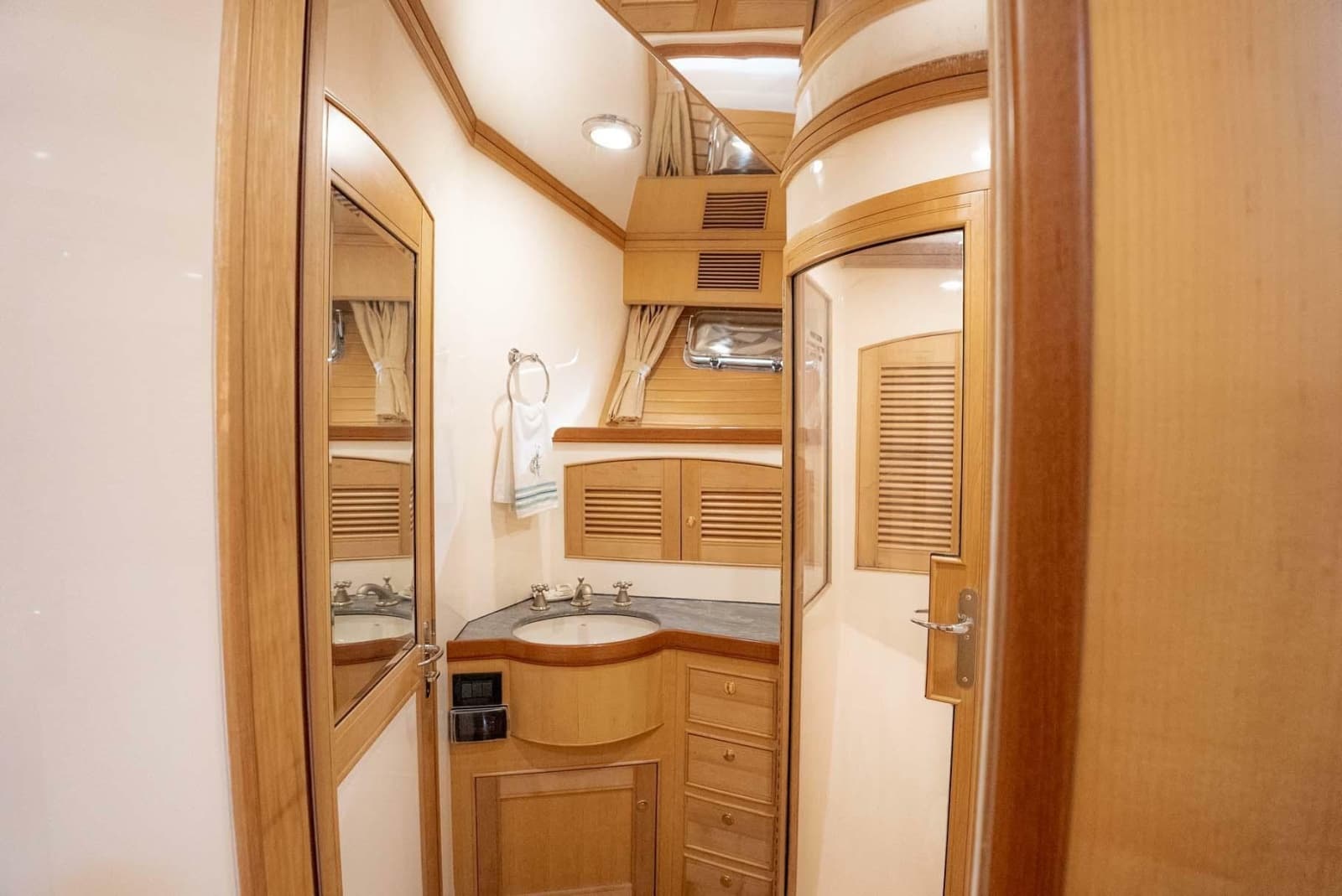 2006 Marlow 72E LRC - Photo 34