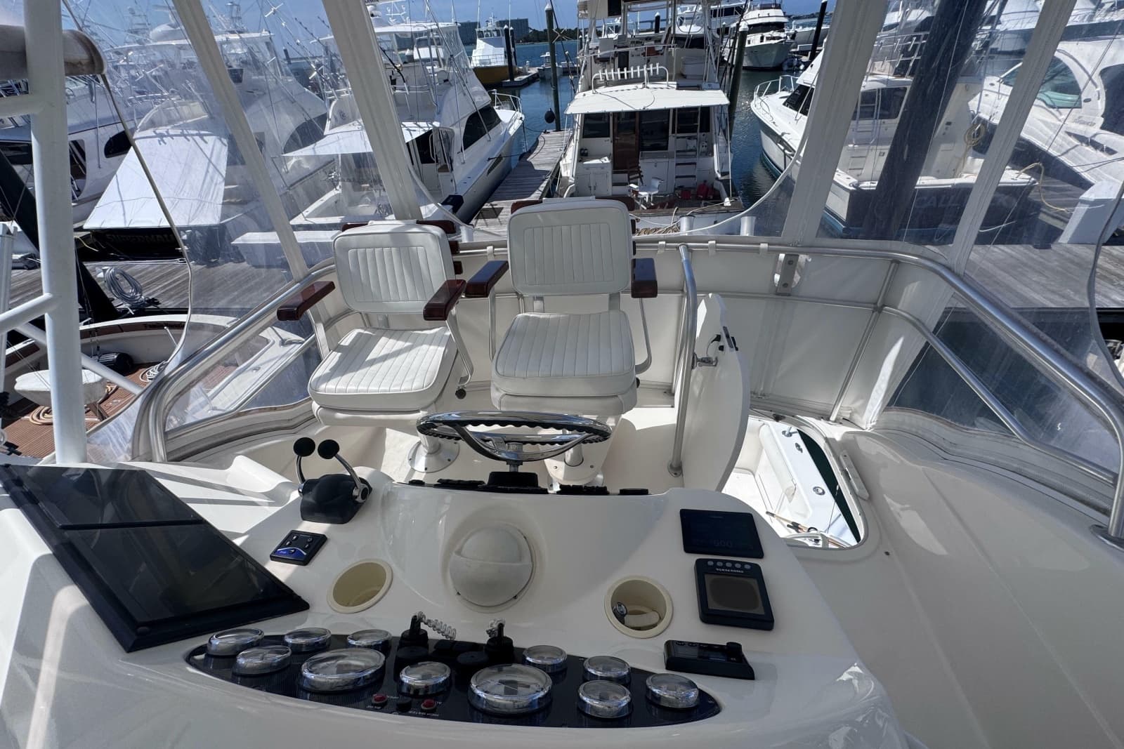 2006 Riviera 37 Flybridge - Photo 30