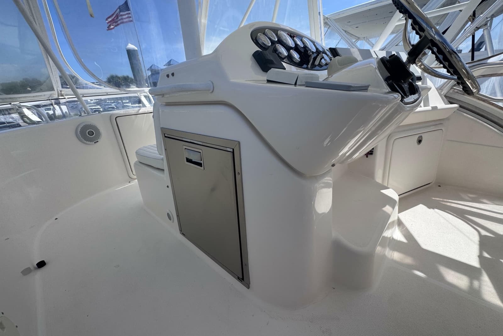 2006 Riviera 37 Flybridge - Photo 28