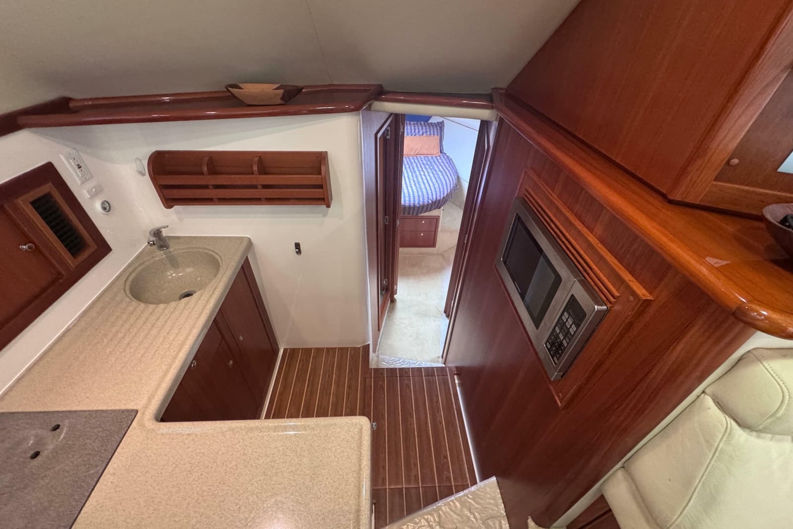 2006 Riviera 37 Flybridge - Photo 13