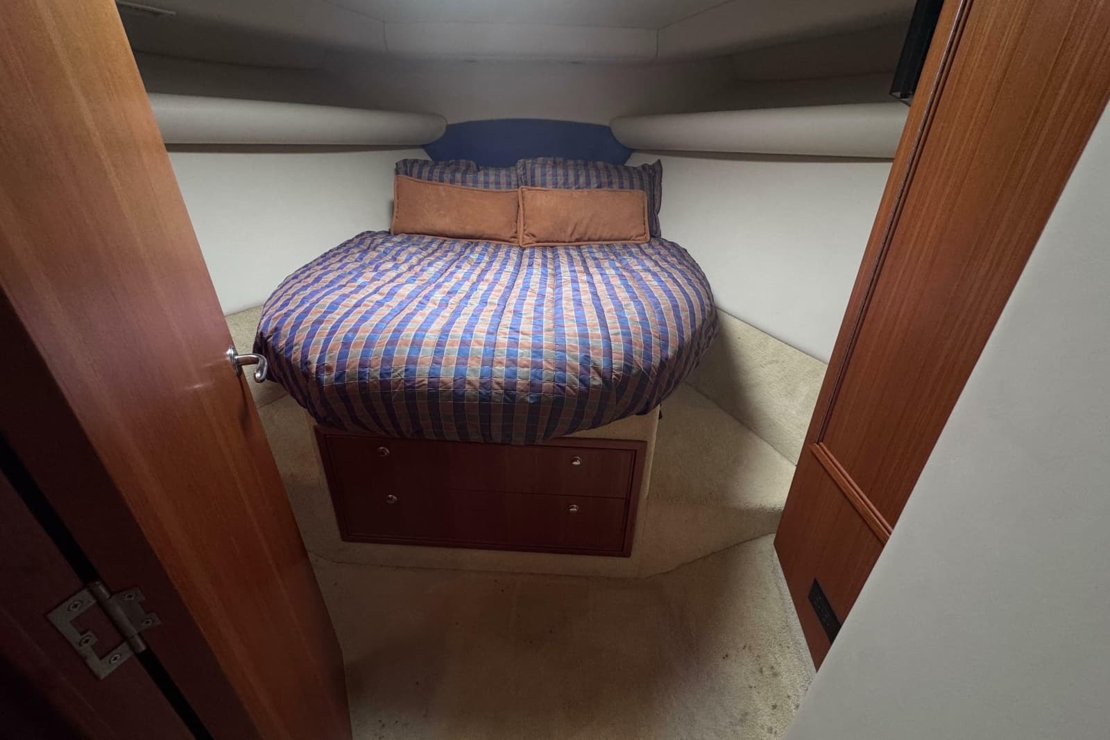 2006 Riviera 37 Flybridge - Photo 18