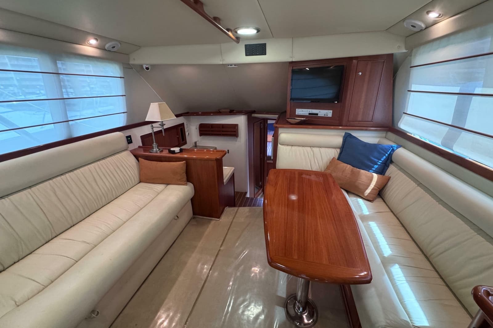 2006 Riviera 37 Flybridge - Photo 9
