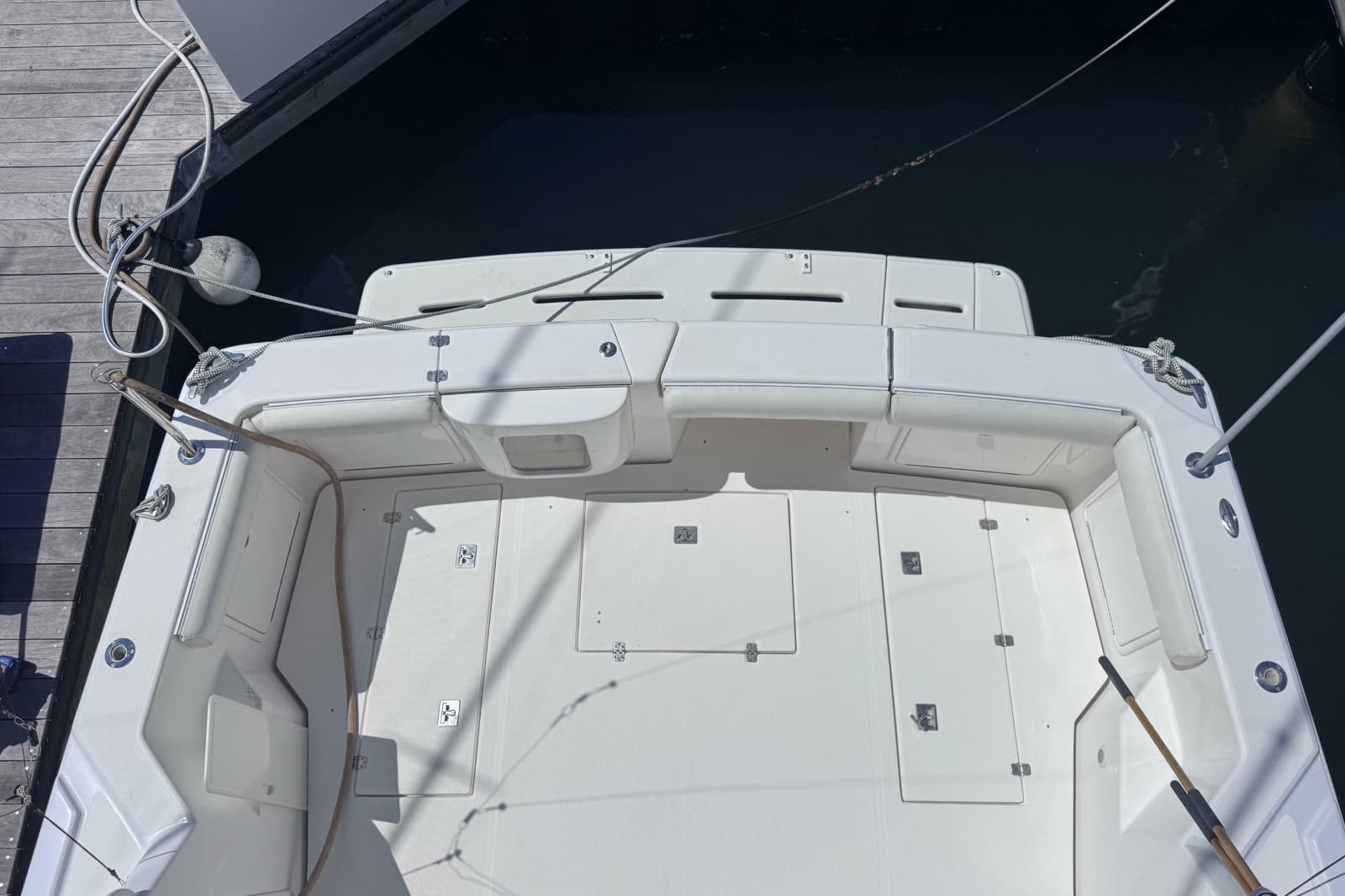 2006 Riviera 37 Flybridge - Photo 37