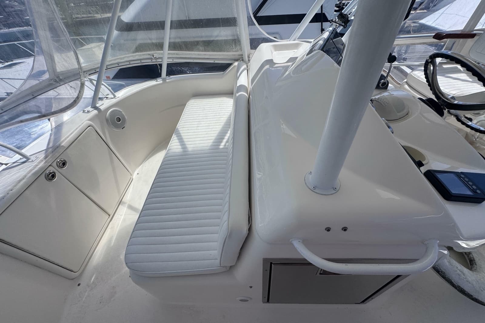 2006 Riviera 37 Flybridge - Photo 33