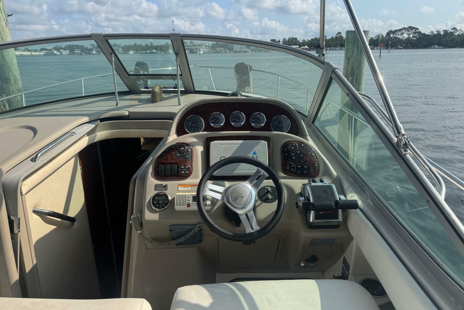 2006 Sea Ray 300 Sundancer - Photo 9