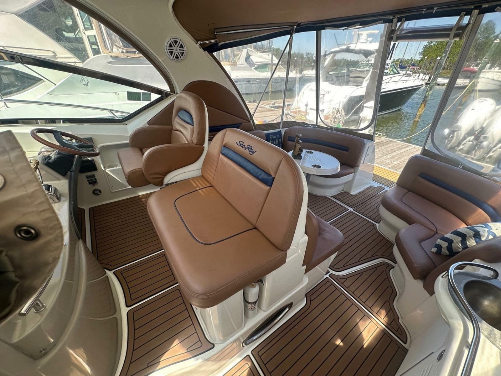 2006 Sea Ray 380 Sundancer - Photo 24