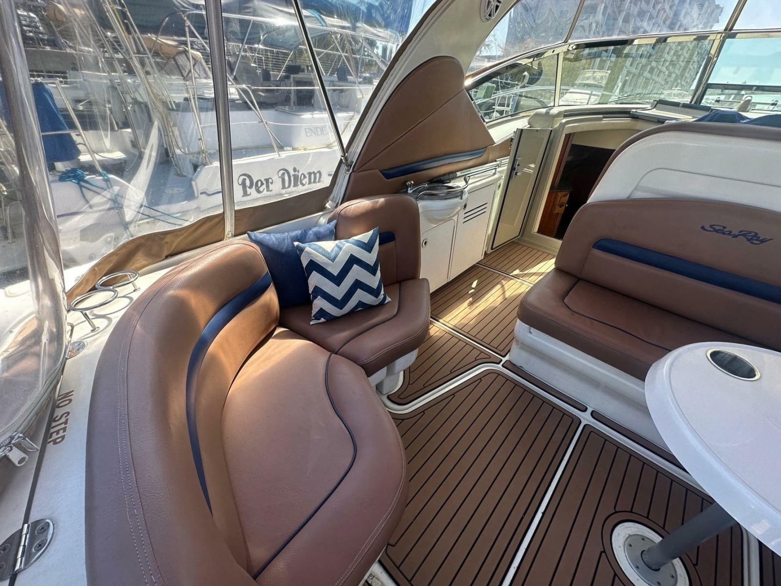 2006 Sea Ray 380 Sundancer - Photo 26