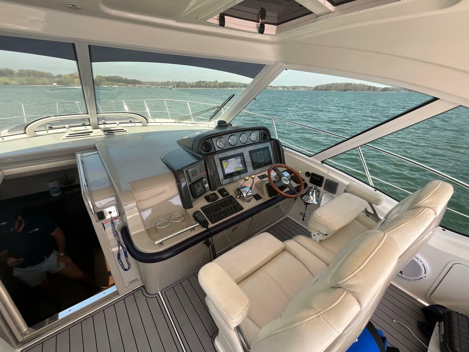 2006 Sea Ray 48 Sundancer - Photo 22