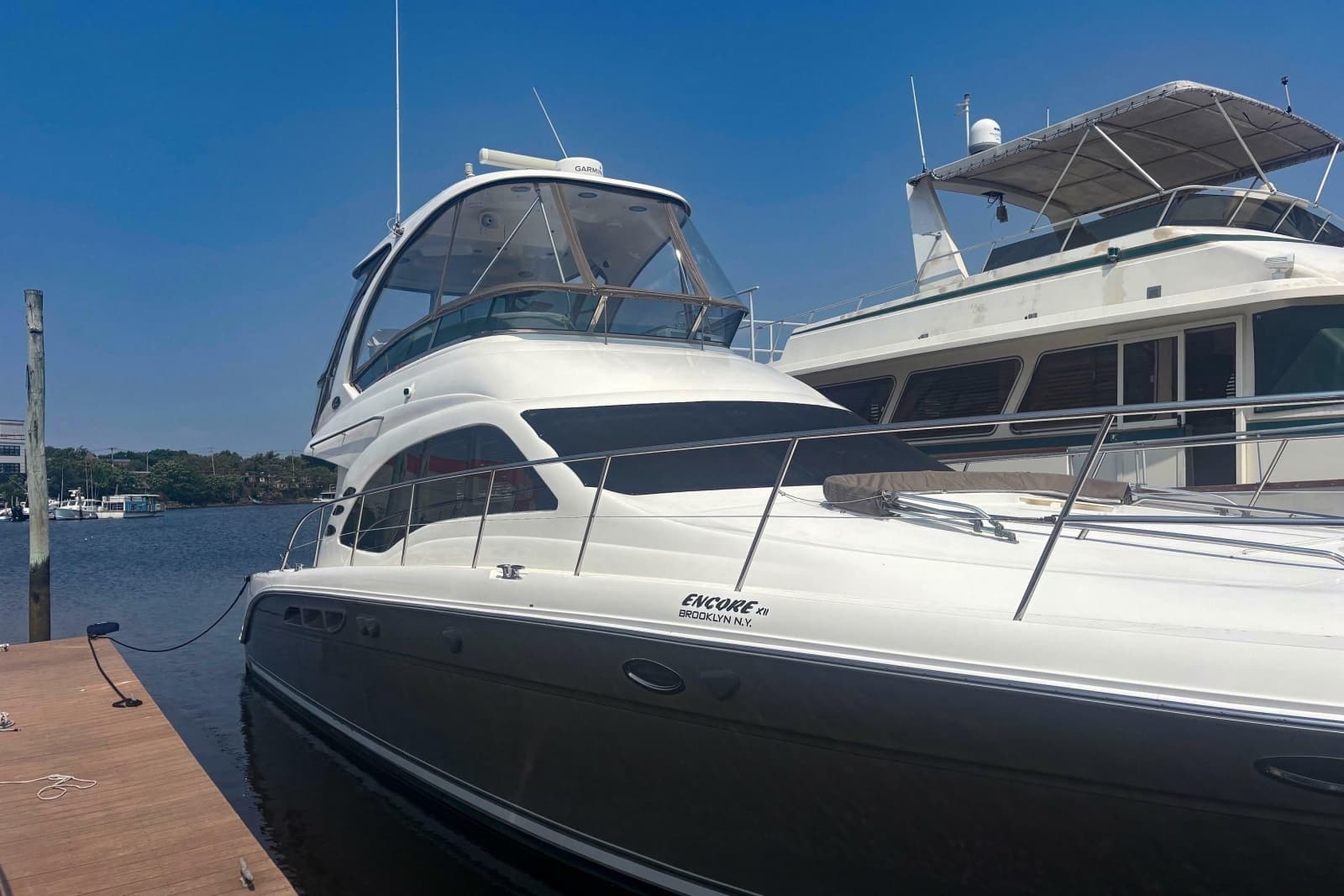 2006 Sea Ray 52 Sedan Bridge - Photo 2