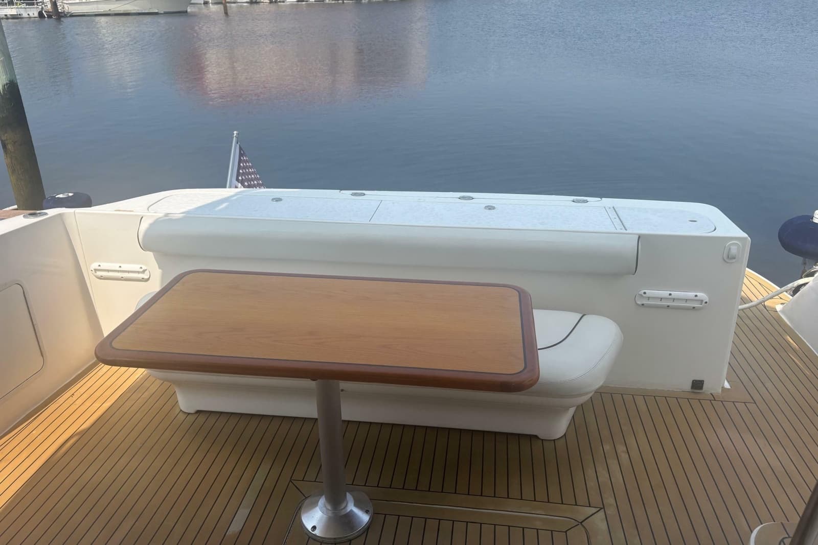 2006 Sea Ray 52 Sedan Bridge - Photo 23