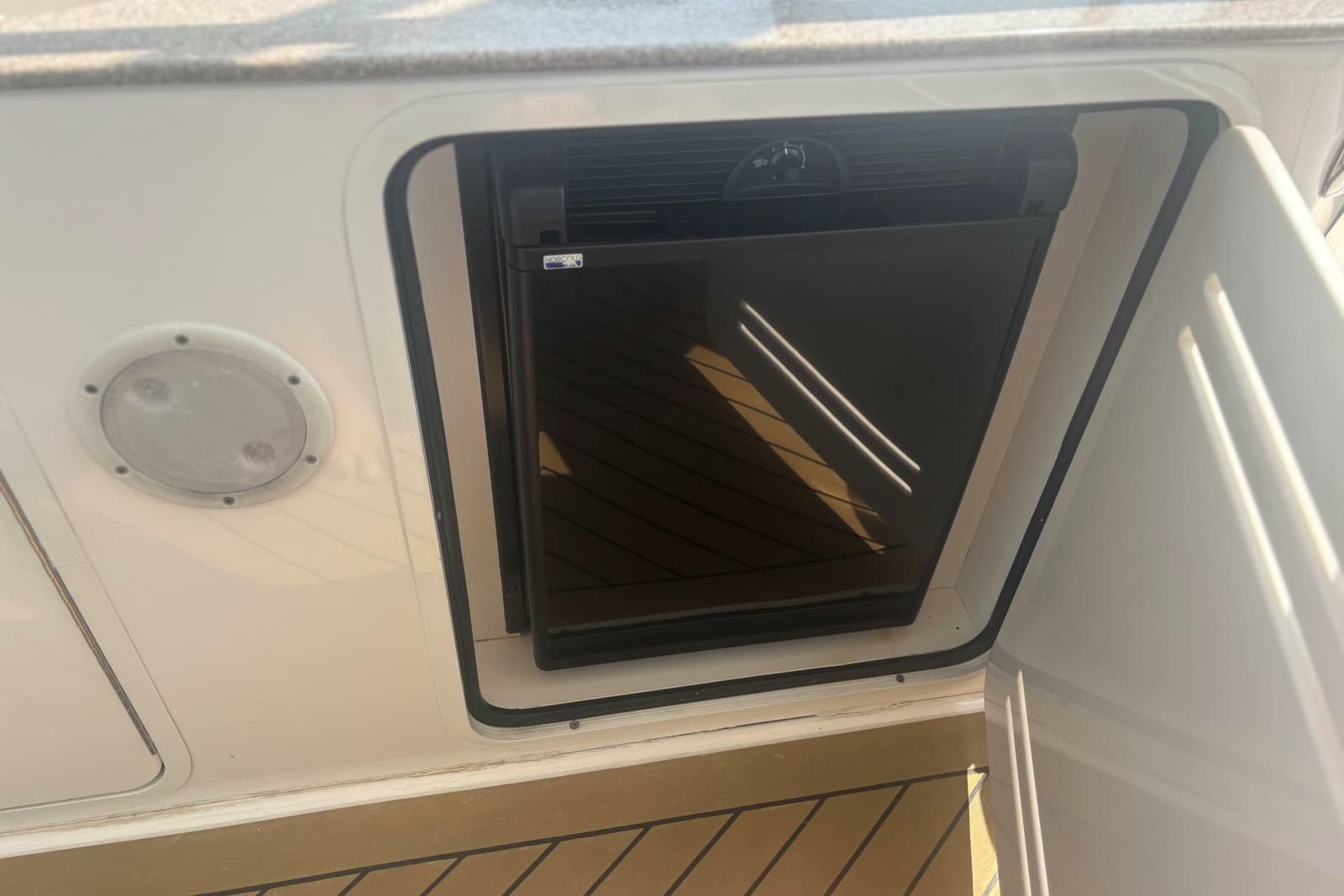 2006 Sea Ray 52 Sedan Bridge - Photo 10