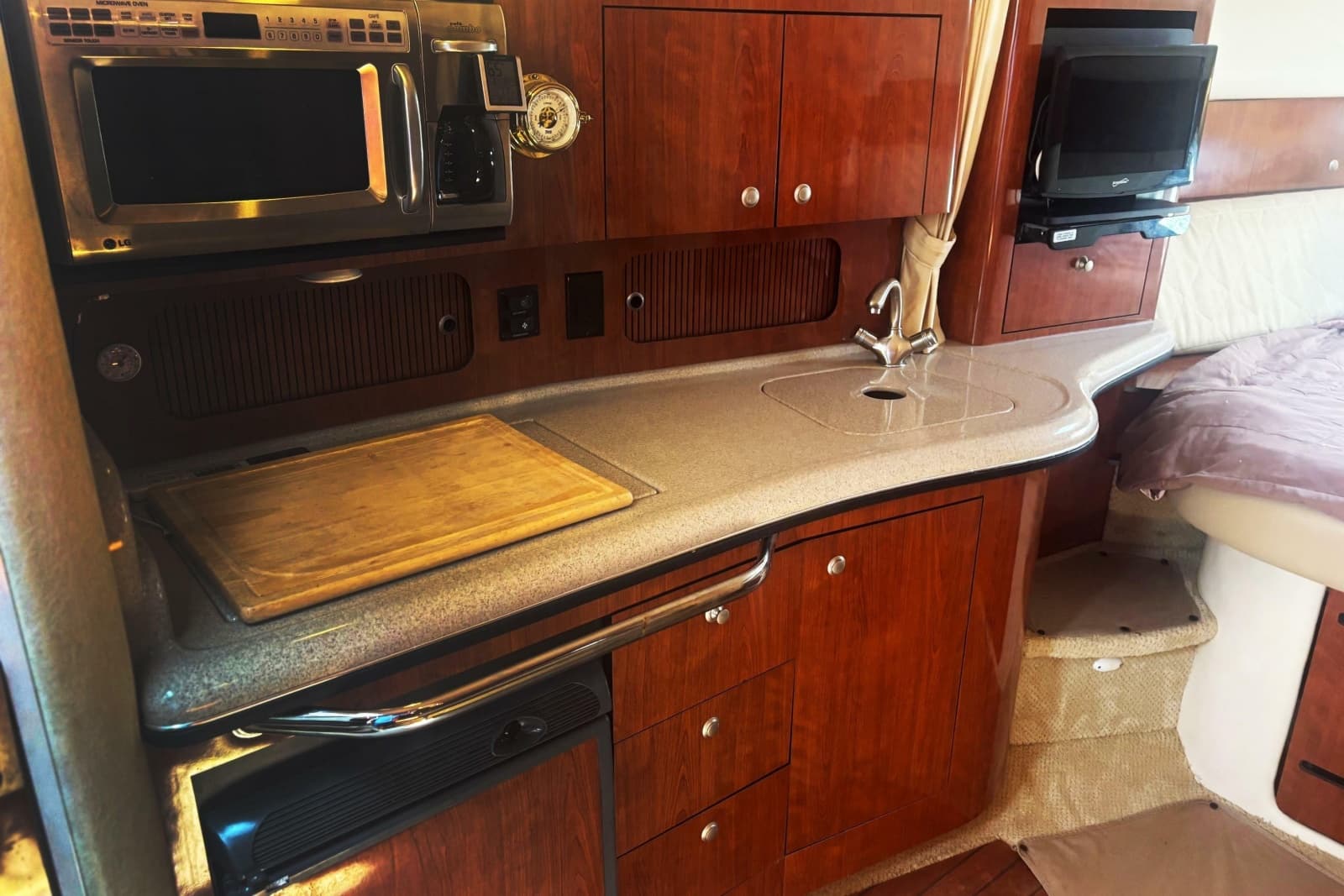 2006 Sea Ray Sundancer 320 - Photo 9