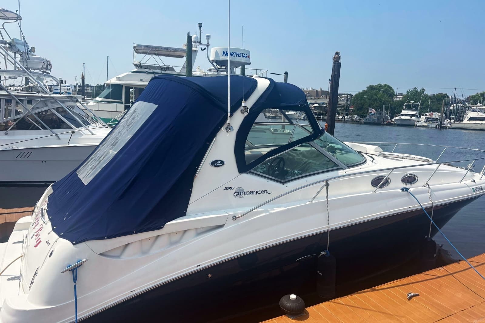 2006 Sea Ray Sundancer 320 - Photo 2