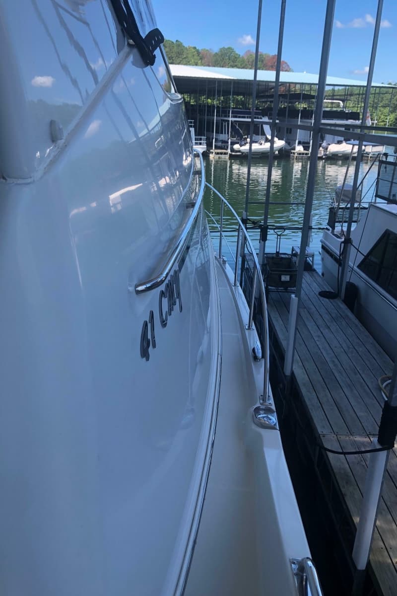 2005 Carver 41 Cockpit Motor Yacht - Photo 18