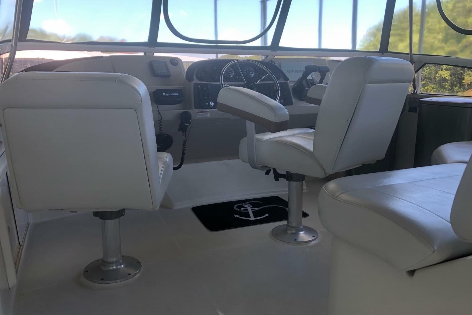 2005 Carver 41 Cockpit Motor Yacht - Photo 25