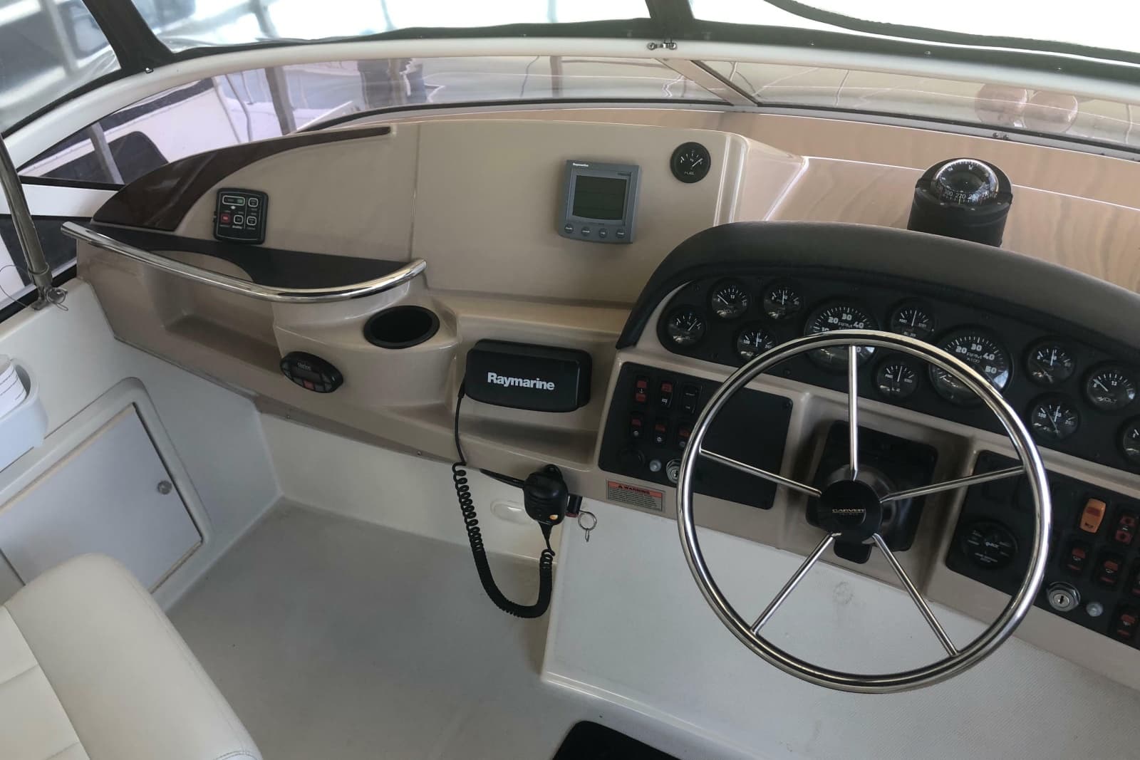 2005 Carver 41 Cockpit Motor Yacht - Photo 27