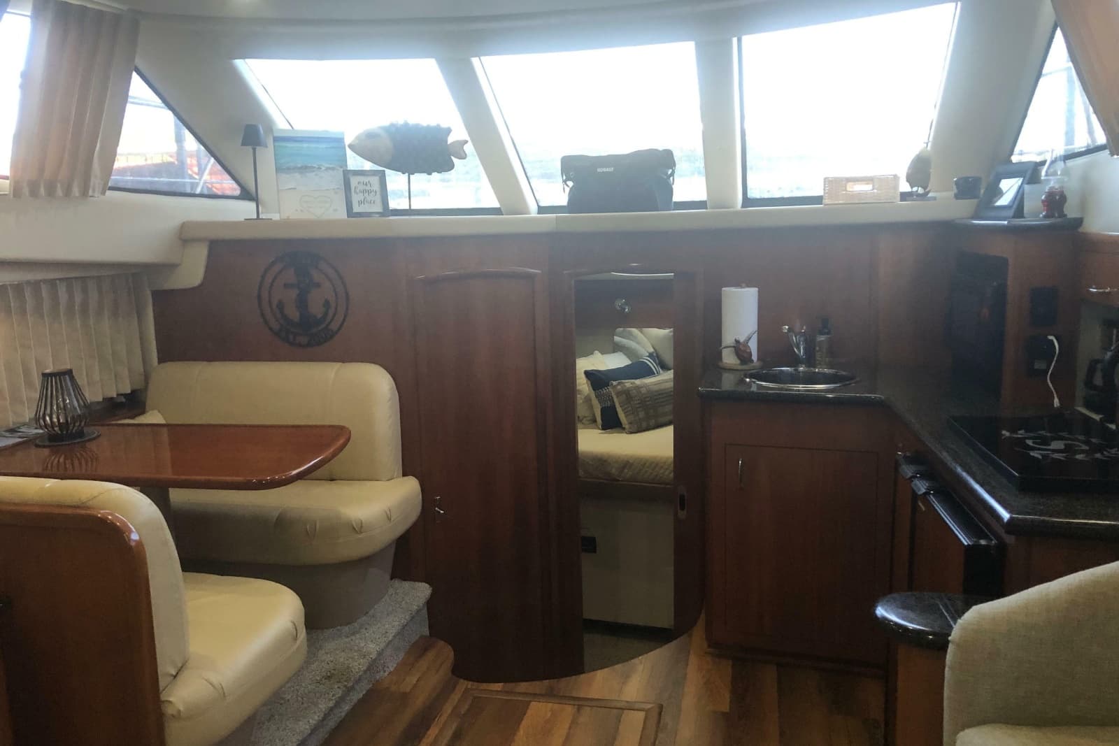 2005 Carver 41 Cockpit Motor Yacht - Photo 39