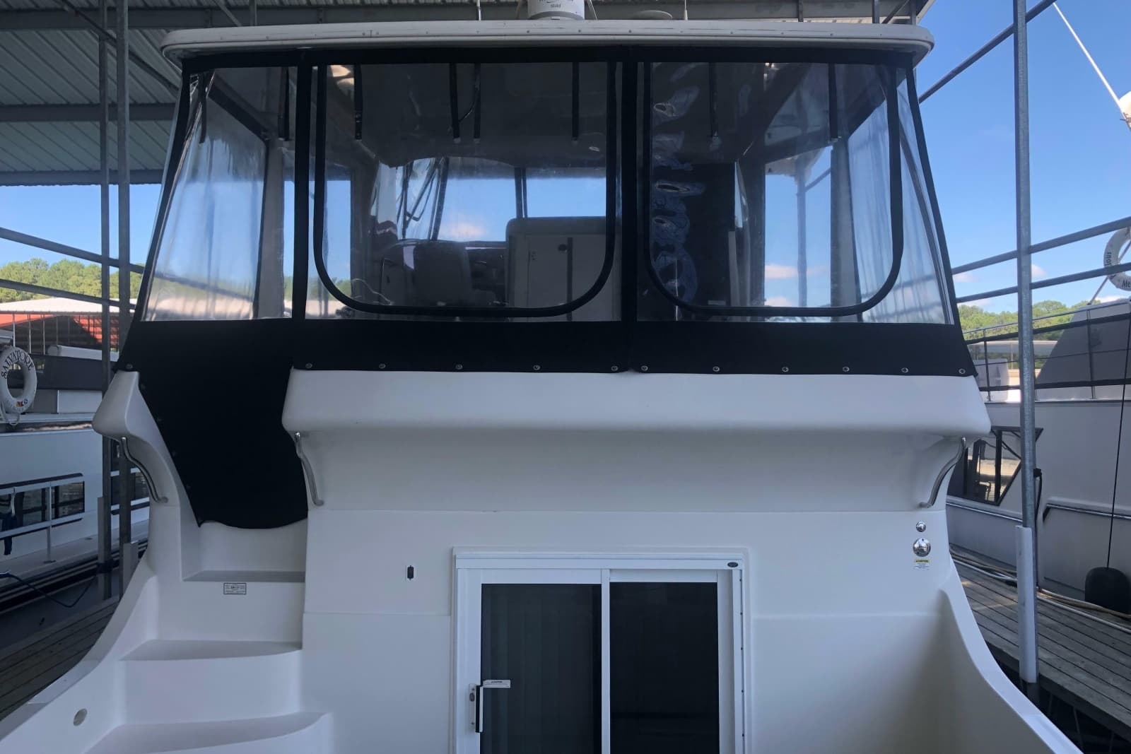 2005 Carver 41 Cockpit Motor Yacht - Photo 10