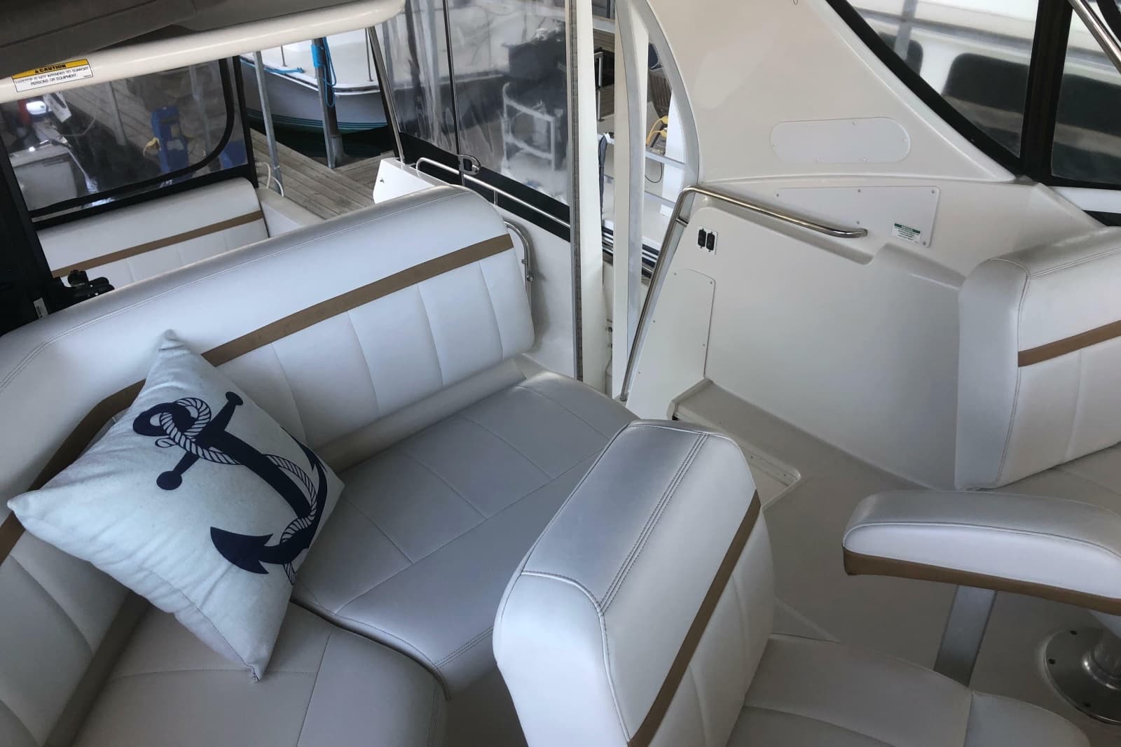 2005 Carver 41 Cockpit Motor Yacht - Photo 28