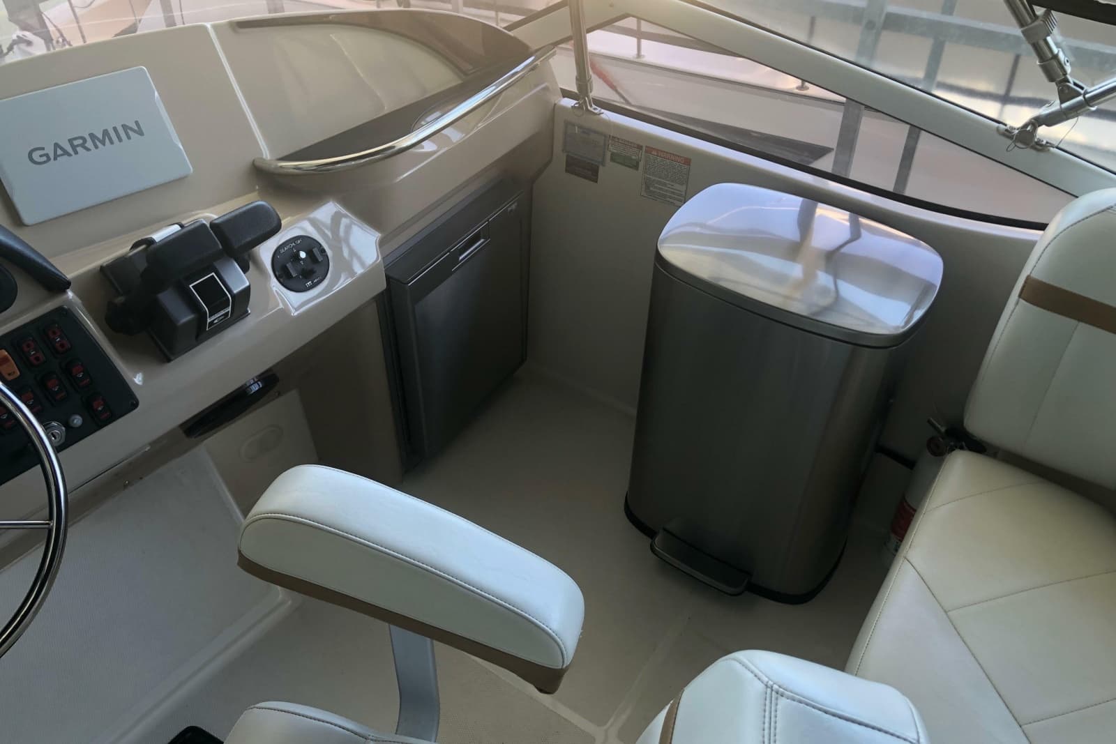 2005 Carver 41 Cockpit Motor Yacht - Photo 30