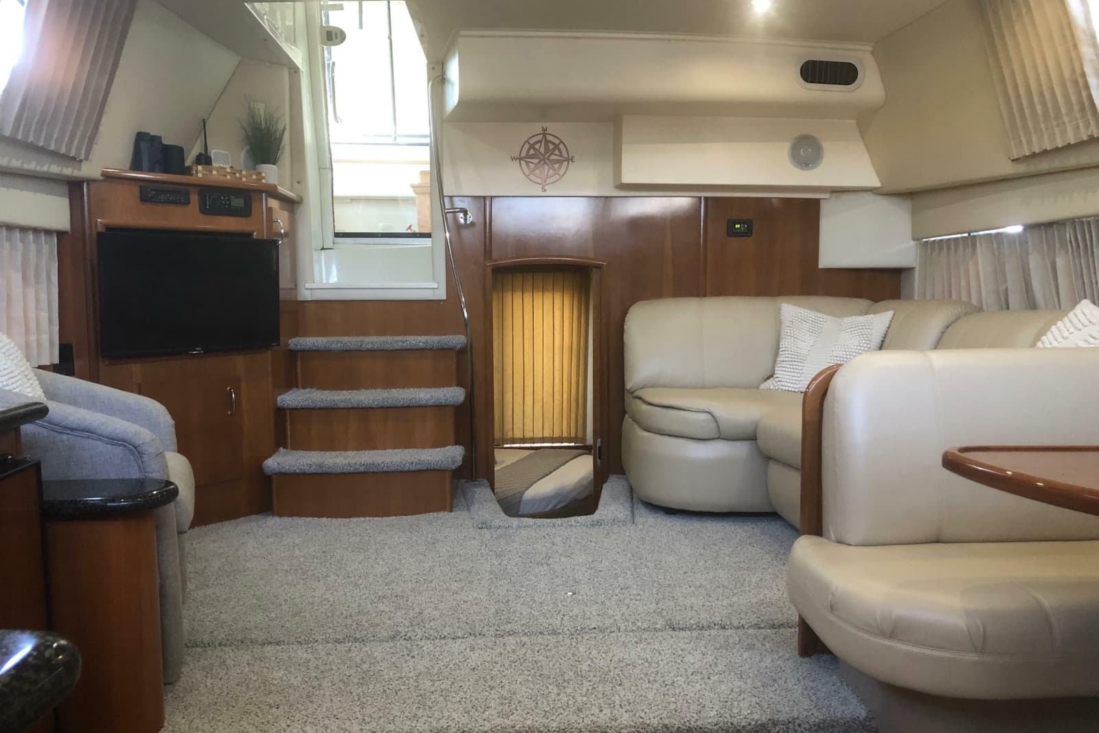 2005 Carver 41 Cockpit Motor Yacht - Photo 51