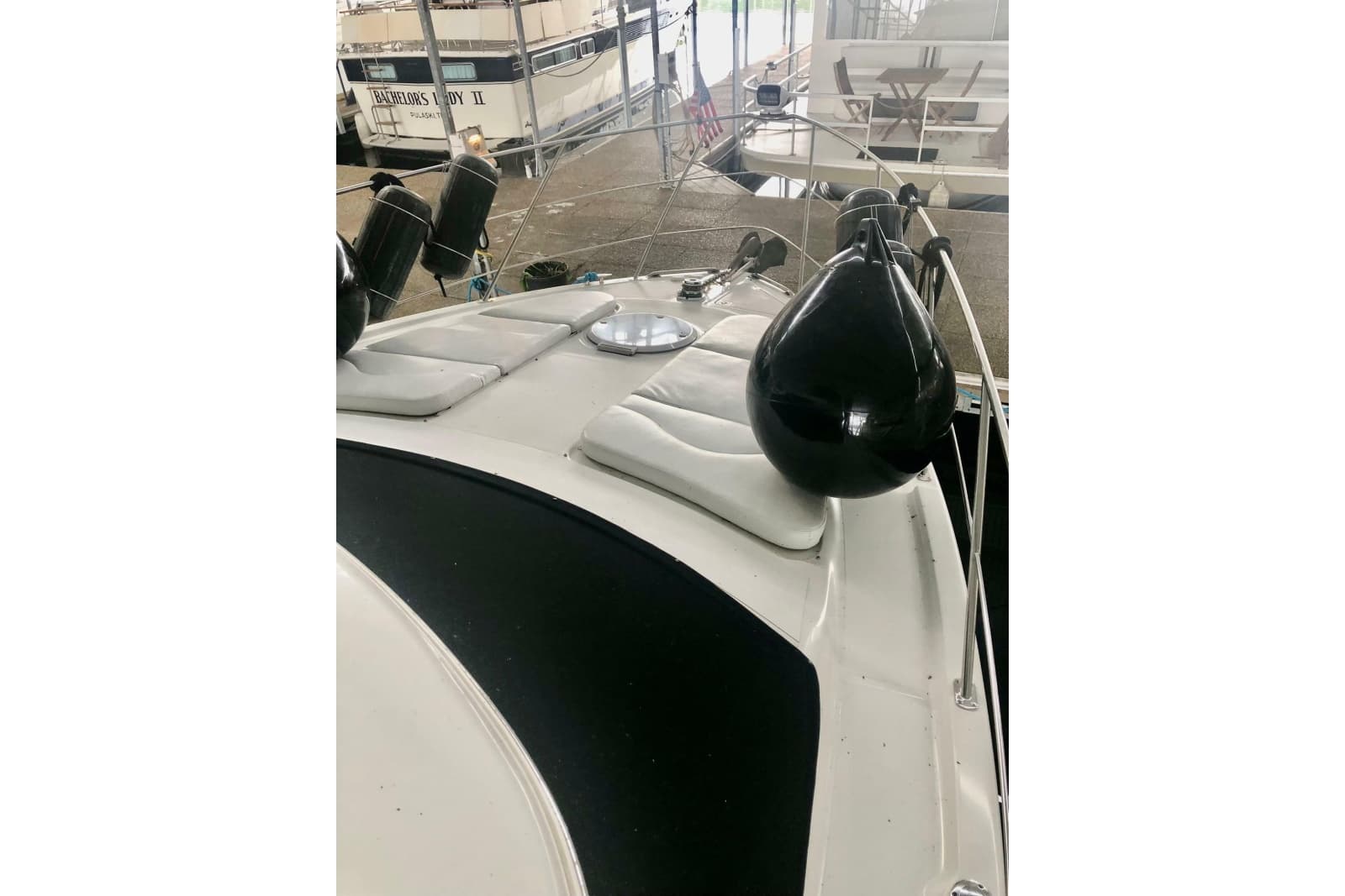 2005 Carver 444 Cockpit Motor Yacht - Photo 27