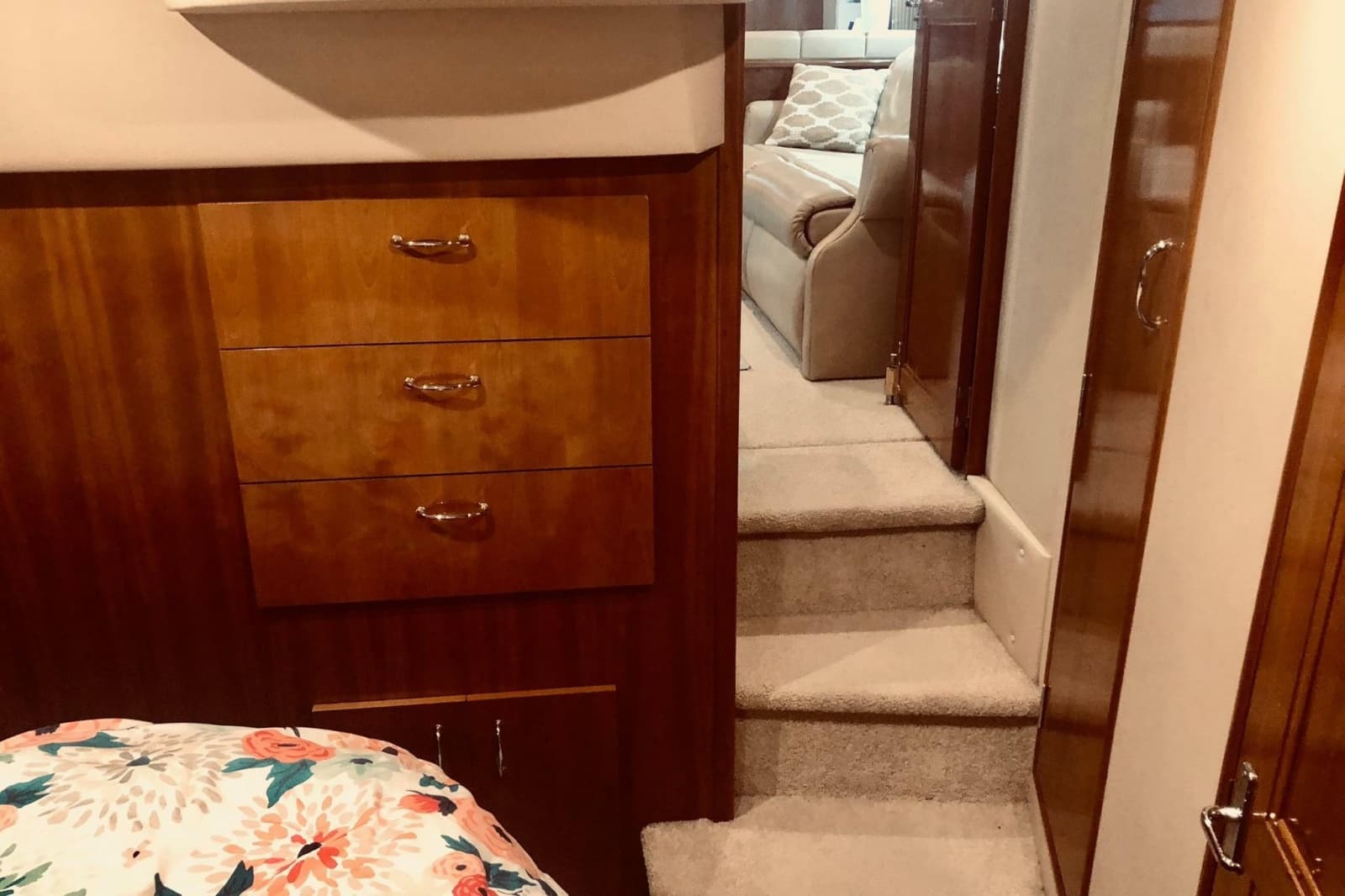 2005 Carver 444 Cockpit Motor Yacht - Photo 66