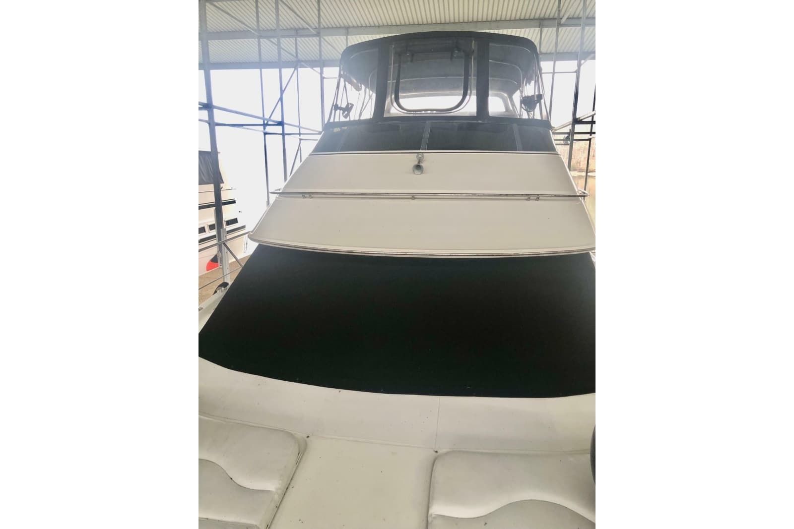 2005 Carver 444 Cockpit Motor Yacht - Photo 29