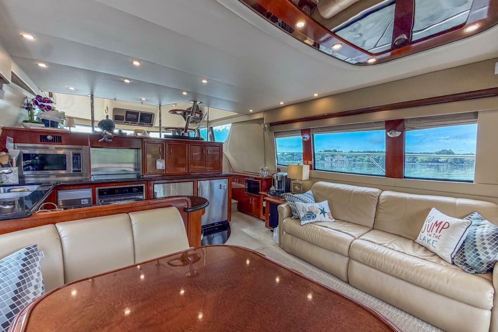2005 Carver 56 Voyager - Photo 32
