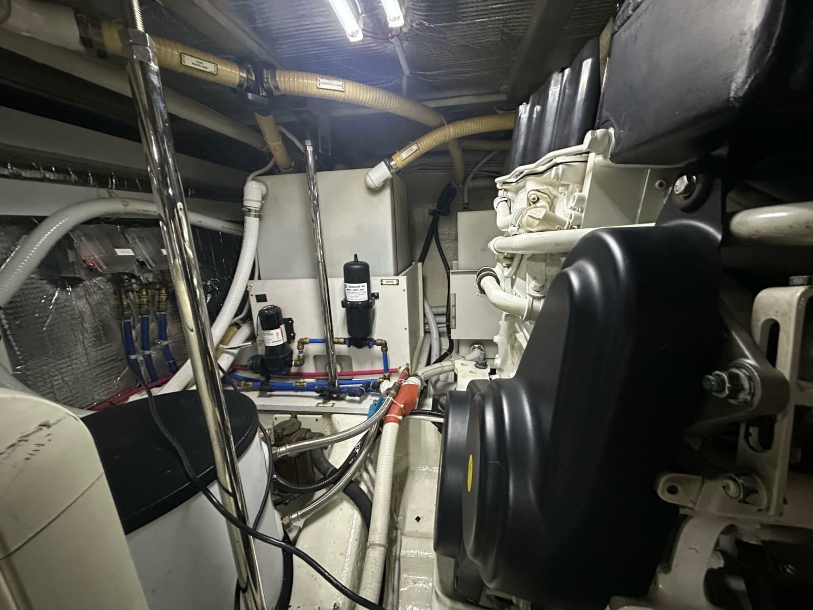 2005 Carver 56 Voyager - Photo 48