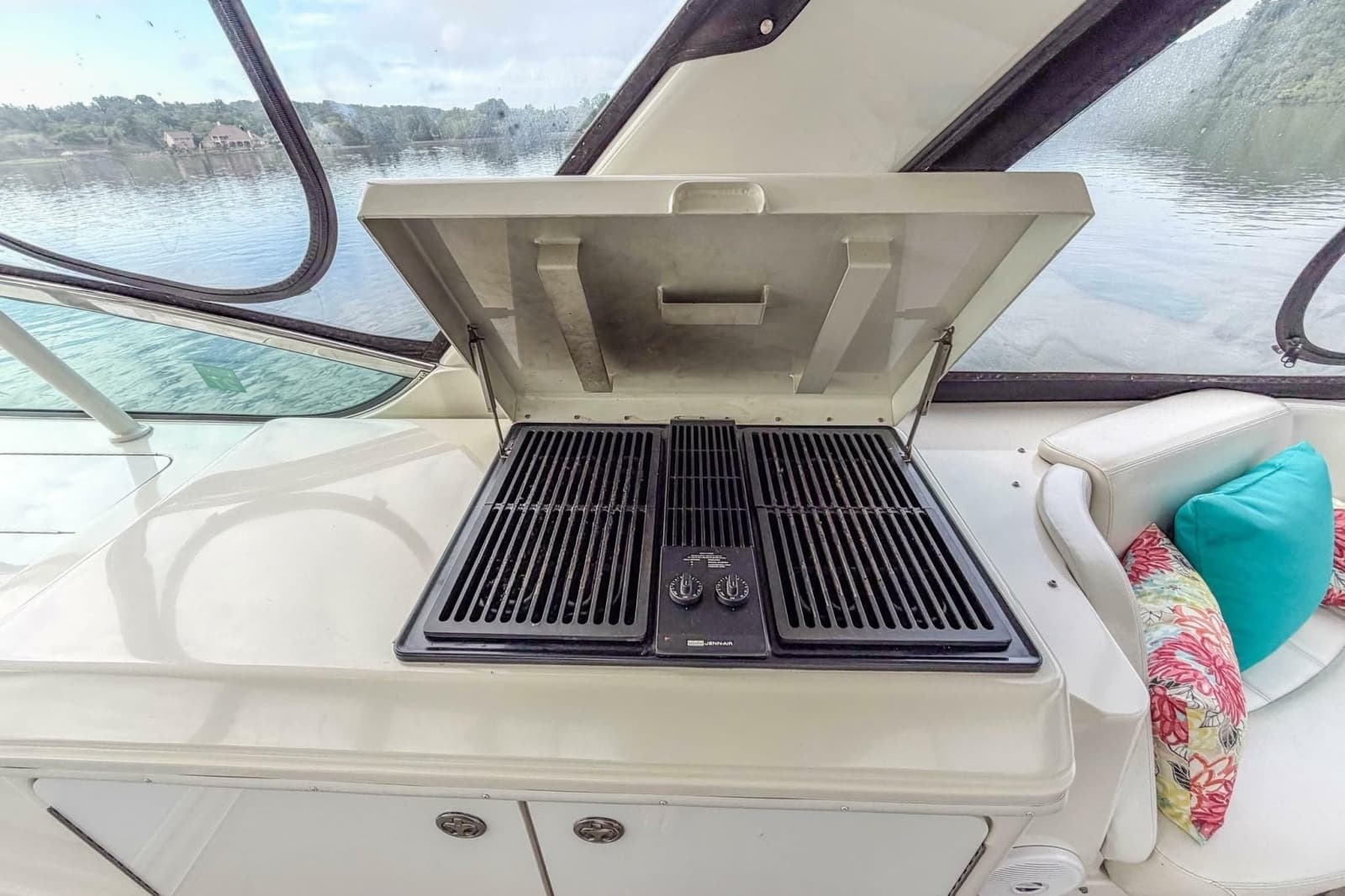 2005 Carver 56 Voyager - Photo 42