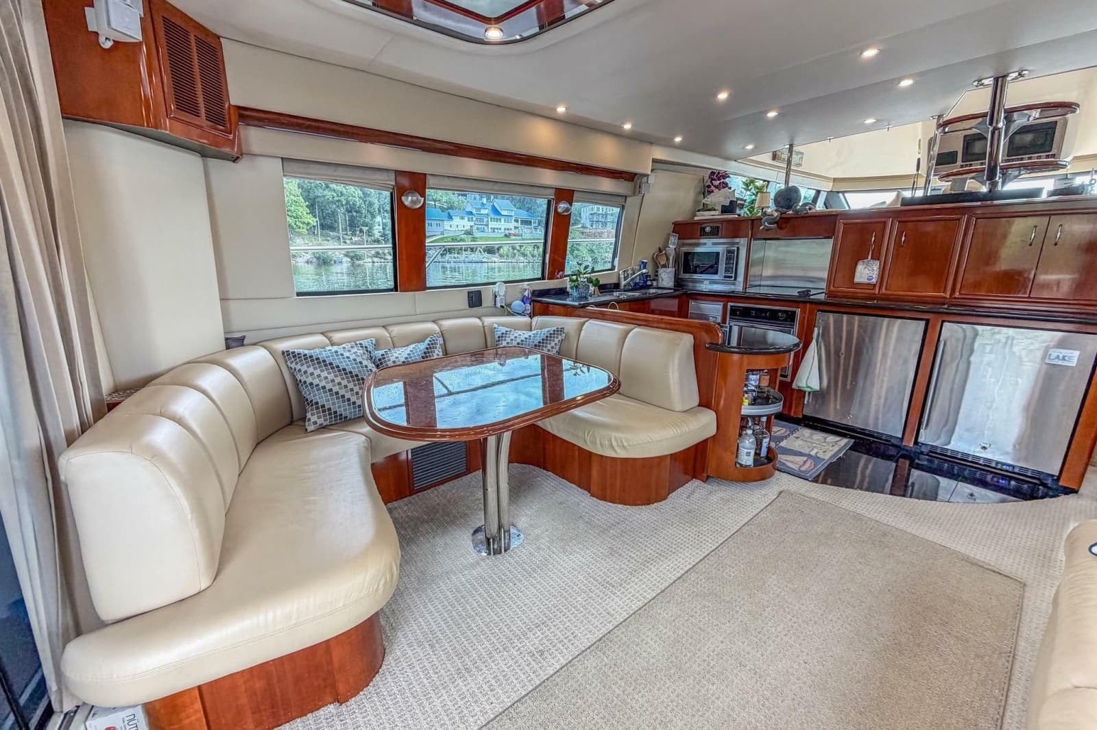 2005 Carver 56 Voyager - Photo 31