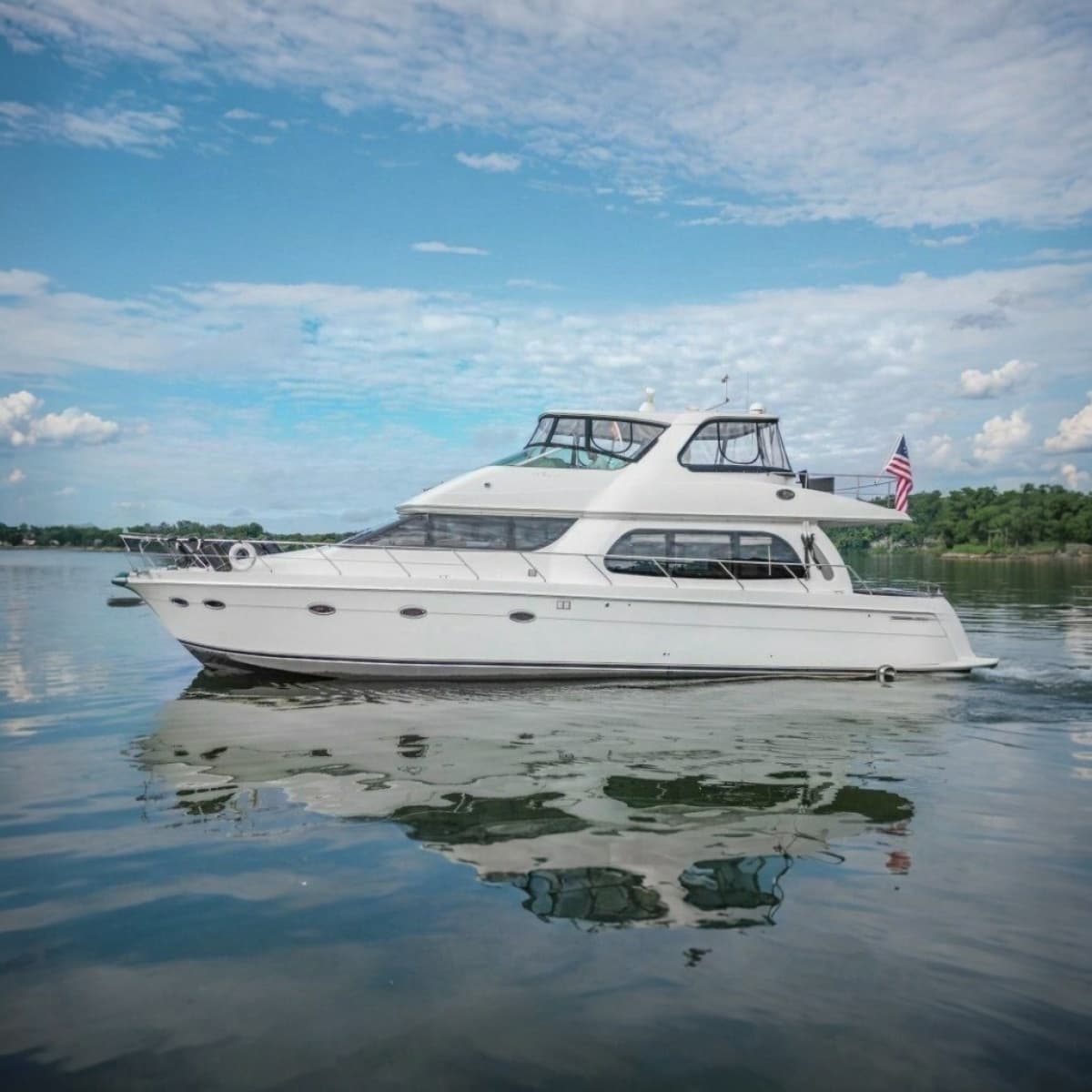2005 Carver 56 Voyager - Photo 1