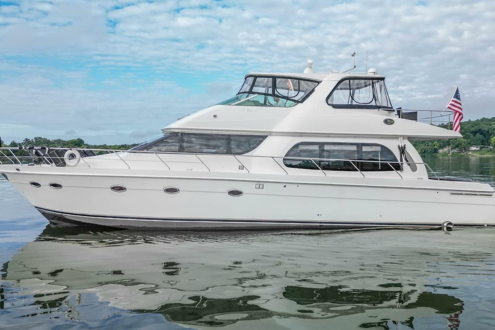 2005 Carver 56 Voyager - Photo 1