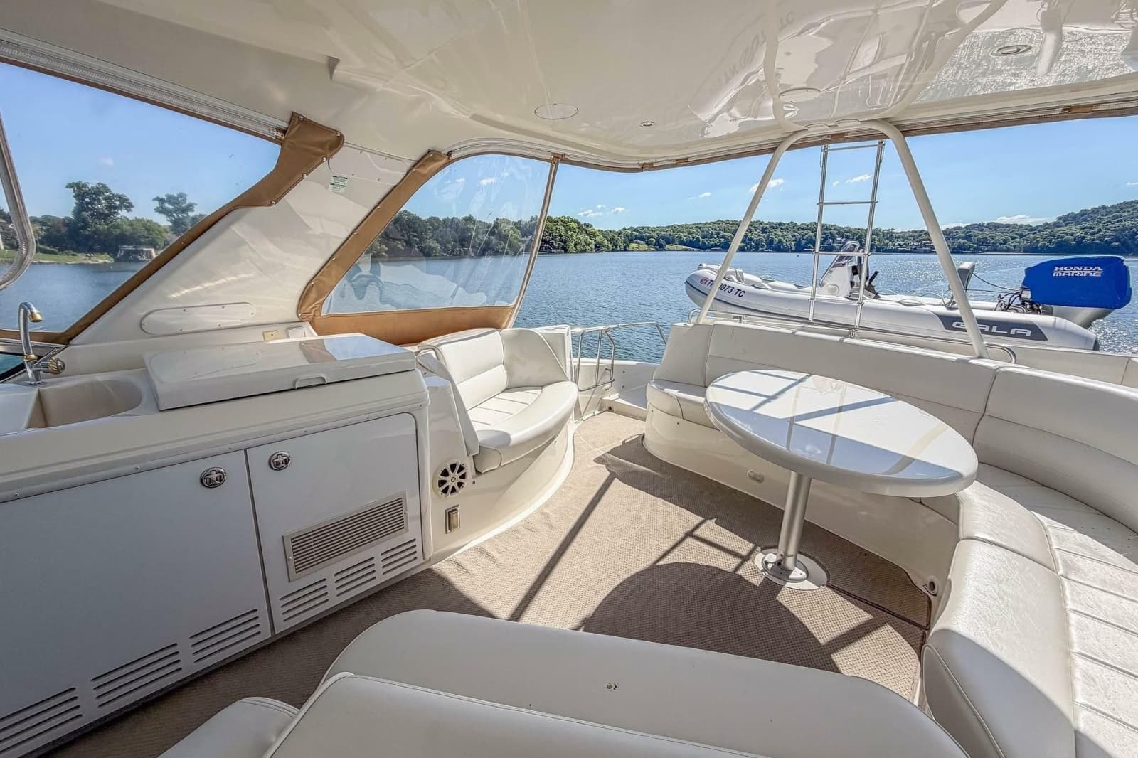 2005 Carver 570 Voyager Pilothouse - Photo 16