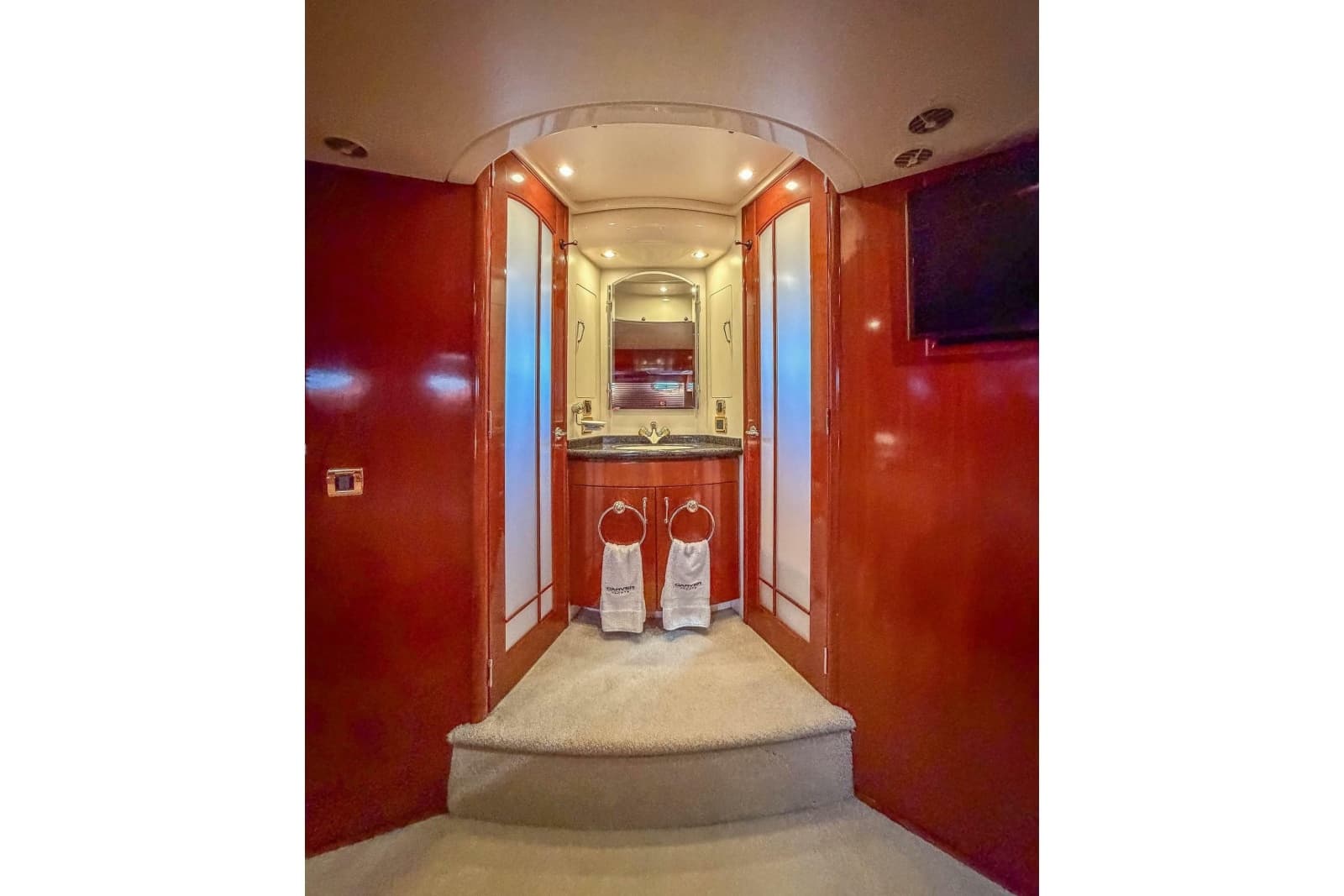 2005 Carver 570 Voyager Pilothouse - Photo 35