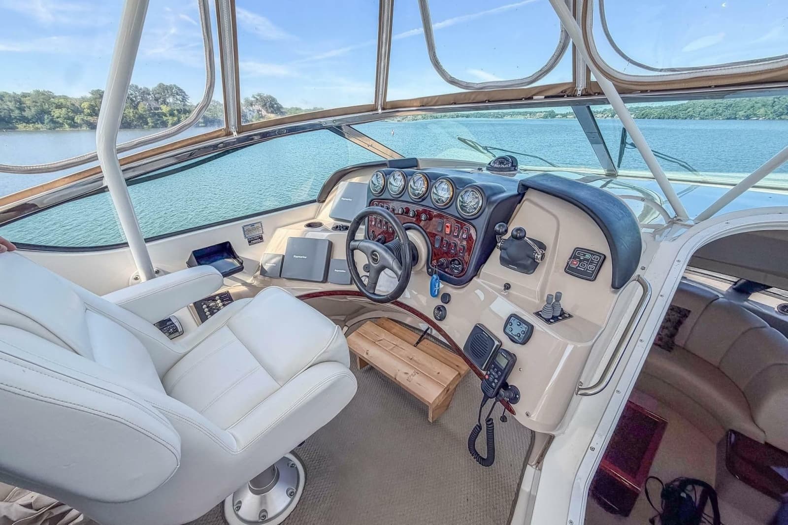 2005 Carver 570 Voyager Pilothouse - Photo 19