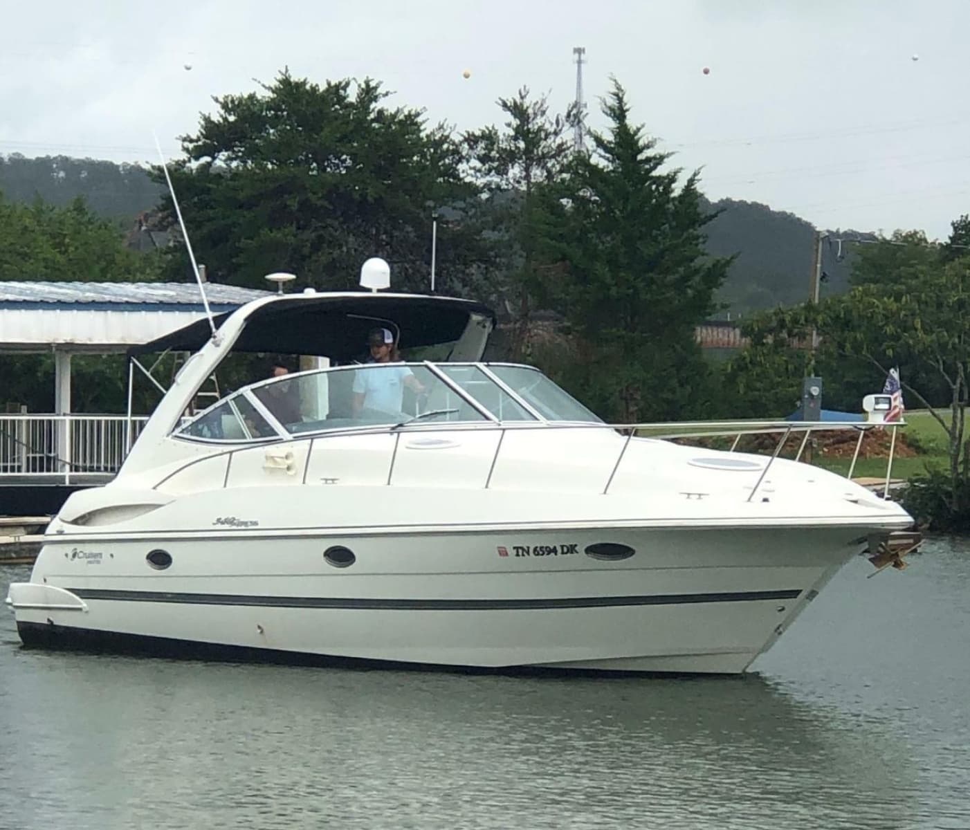 2005 Cruisers Yachts 340 Express - Photo 1